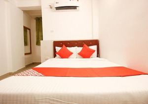 OYO 35487 Hotel Meena Grand