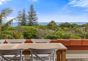 Peregian Beach Apartment
