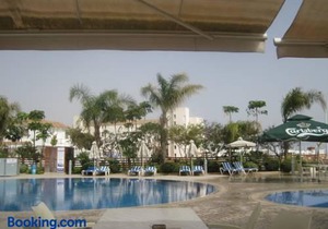 Polyxenia Isaak Luxury Villas and Apartments