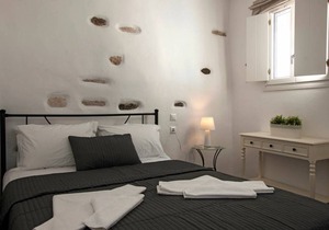 Portes View Traditional House