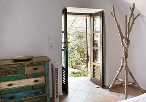 PositiveSpace Olive Tree - A unique tower-house experience