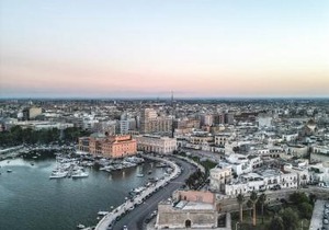 Primo Piano Guesthouse - Bari Policlinico