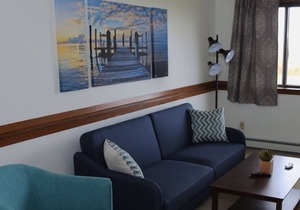 Private Furnished Apartment - Long & Short Stay in Lamberton MN