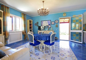 Private pool, large Garden, Terrace, Air conditioning, Wi-Fi, near the Sea.