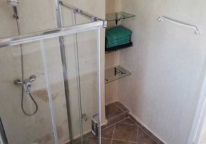 Private Rooms - Calm and Sunny Villa in Charaf