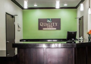 Quality Inn near I-72 and Hwy 51