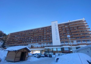 Renovated studio at the foot of the slopes with balcony and nice view