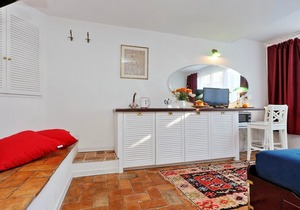 Romantic attic with a wonderful terrace, near the Colosseum