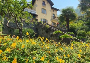 Room in Villa, with private bathroom and kitchen use.