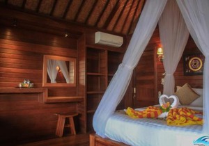Seaside Huts Lembongan