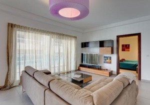 Seaview Apartment In Fort Cambridge, Sliema