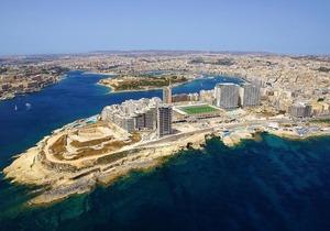 Seaview Apartment In Fort Cambridge, Sliema