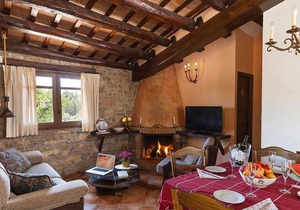 Self catering Cal Carulla for 5 people