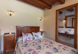Self catering Cal Carulla for 2 people