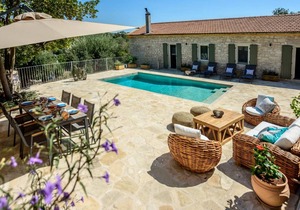Serenity - Beautiful Newly Renovated Villa Close to Lakka