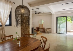 Spacious 2bd Apartment in an Upscale Neighborhood with Private Plunge Pool!