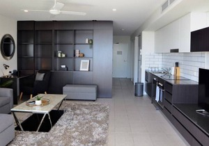 Spacious modern 1brm apartment with water views
