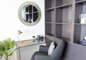 Spacious modern 1brm apartment with water views