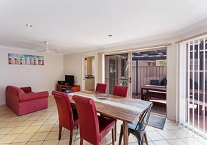 Spacious, Modern & Walk to the Beach!