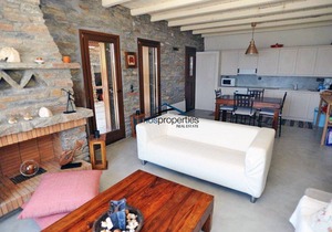 Stone built villa with a swimming pool and a fantastic sea view in Koundouros