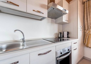 Studio Gardasol Monolocale 2 ApartHotel with Lake View, Pool & Wi-Fi