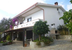 Studio in the most southern point of the island, completely fenced super Price !