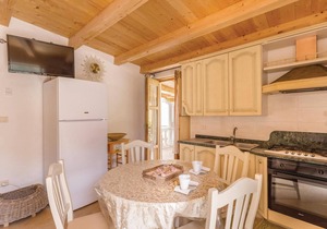 Stunning home in Noto SR with WiFi