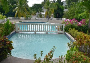Stylish Tropical Poolside Studio Near Attractions/Free Airport Transfer-8 days++