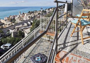 Sunset Apartment above the sea by Wonderful Italy