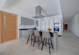 Superlative Apartment with Valletta and Harbour Views