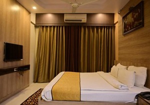 THE MAHAL INN