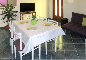 Tireli with 2 bedrooms and 1.5 bathrooms