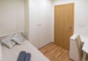 Todor Vlaykov Apartment, 10 min walk to Varna center