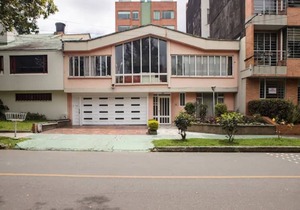 TOURISTIC HOUSE 204/4-SU HOGAR LEJOS DE CASA