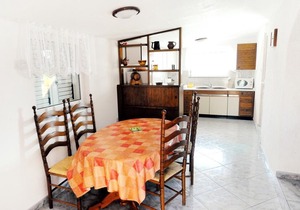 Two bedroom apartment with terrace and sea view Kornić, Krk (A-5418-b)