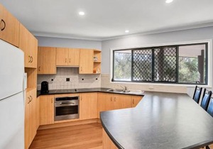 Unit 2 of 6 Indigo Avenue Rainbow Beach