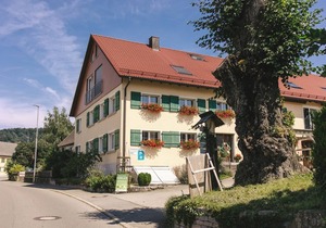 Vacation apartment Rotkelchen, 48 sqm, 2 bedrooms, French balcony, max. 4 persons