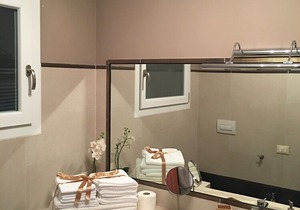 Venice 30 minutes app. in country villa with swimming pool in garden of 10,000 m