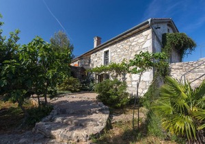 Villa Menta 1