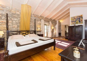 Villa Menta 1