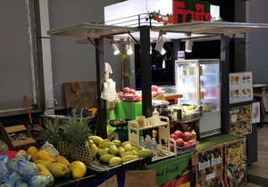Vista Alam Studio Units - Pool, food court