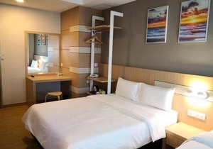 Walk In Hotel