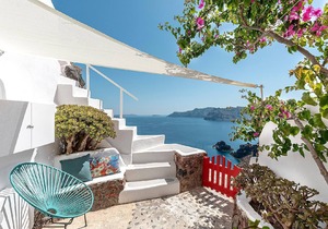 White Cave by Caldera Houses
