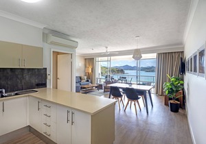 Whitsunday Apartment West 902