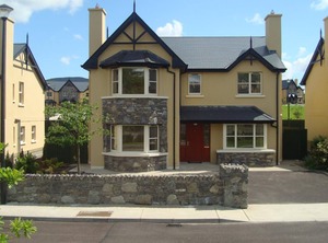 Ardmullen | Pairc Na Gloine