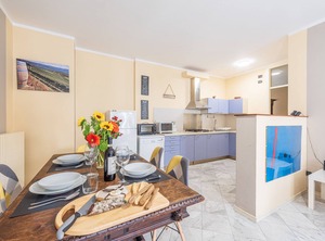 Divino Holiday Alba | Alba