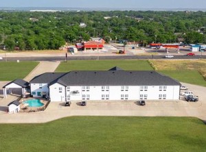 Atria Hotel Rv | McGregor