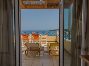 Giannis Alykes Zakynthos Greece | Tsilivi