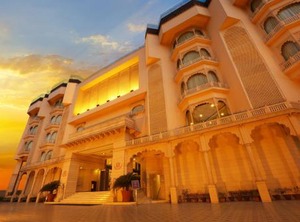 Golden Tulip Jaipur | Panch Batti