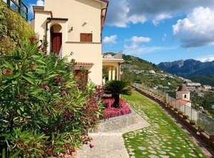 Holiday Scala Persons Bedrooms | Scala